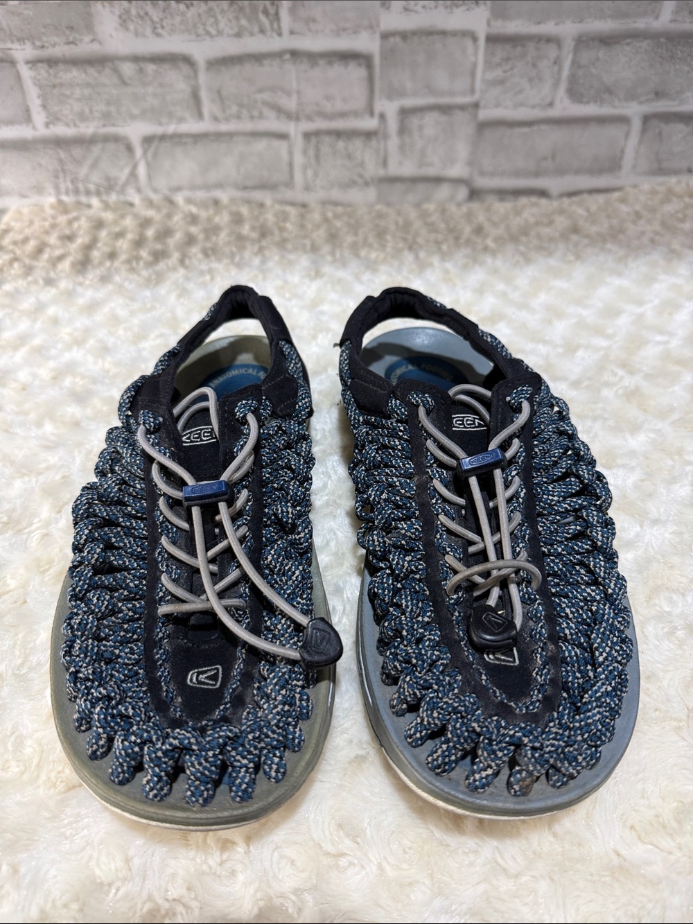 KEEN Sandal in Navy and Gray, sz 7, 2*